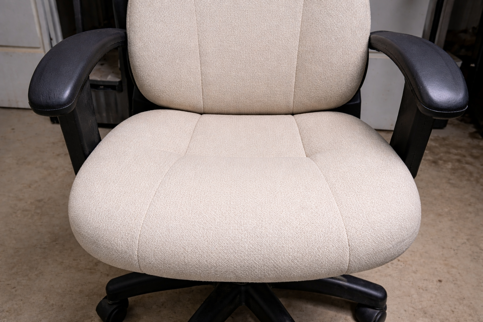 Cadeiras de jantar após limpeza SoftClean - resultado profissional